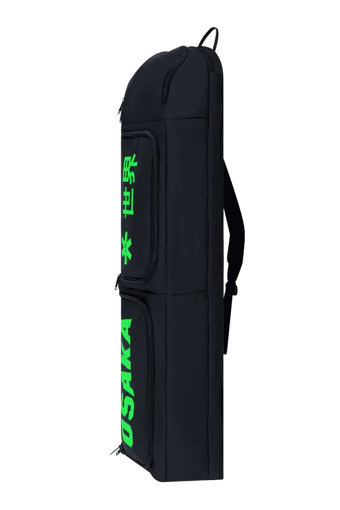 BAG00068_9013_4_Sports Stickbag Medium 2.0_Iconic Black.webp