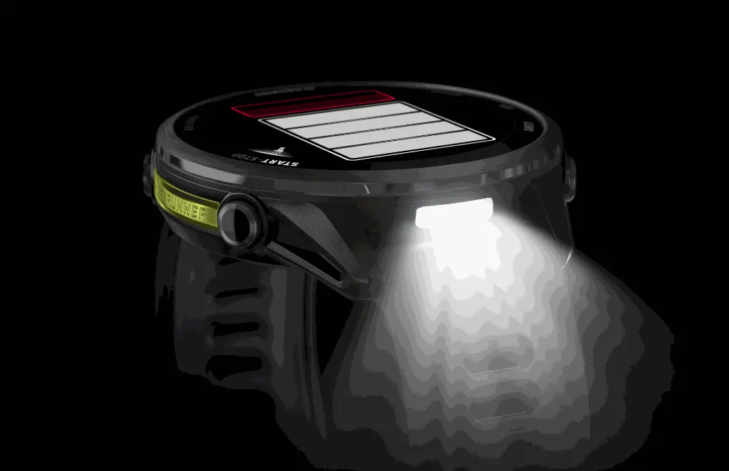 Forerunner970_CarbonGrayBlack_HR_Flashlight.webp