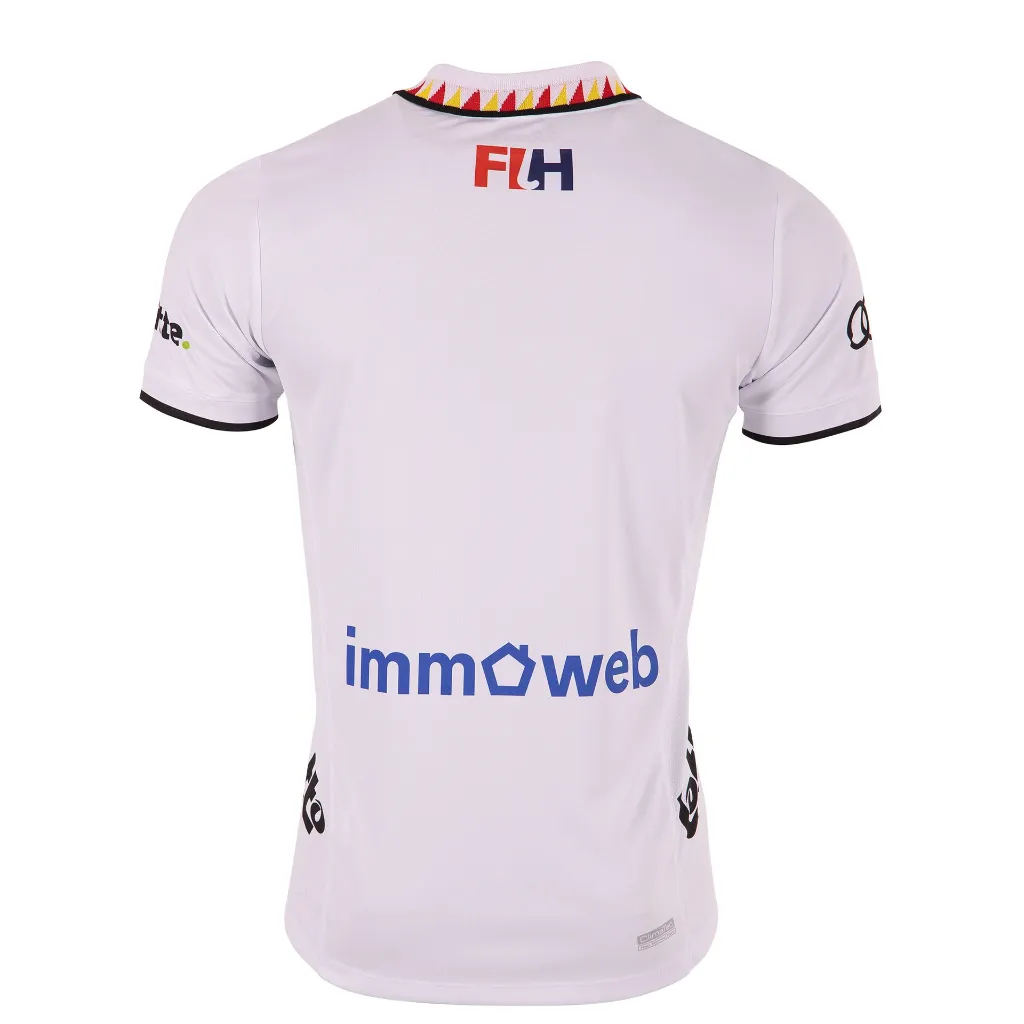 695984-2000-05.webp